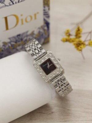 Watches 5445346652870275374 450px
